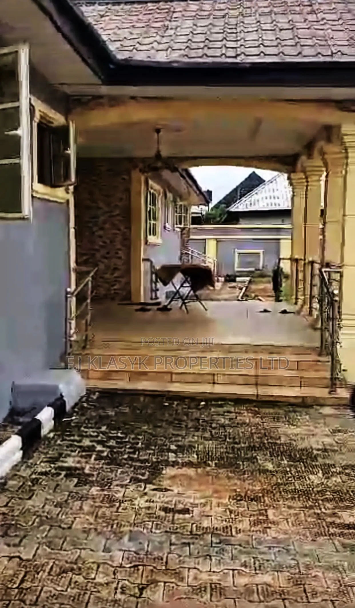5bdrm Bungalow in Benin City for sale