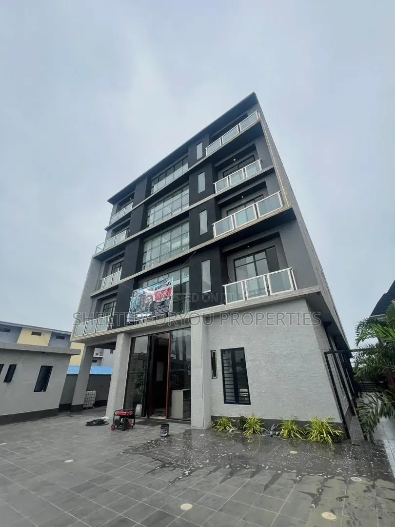 1bdrm Apartment in Lekki Expressway for sale