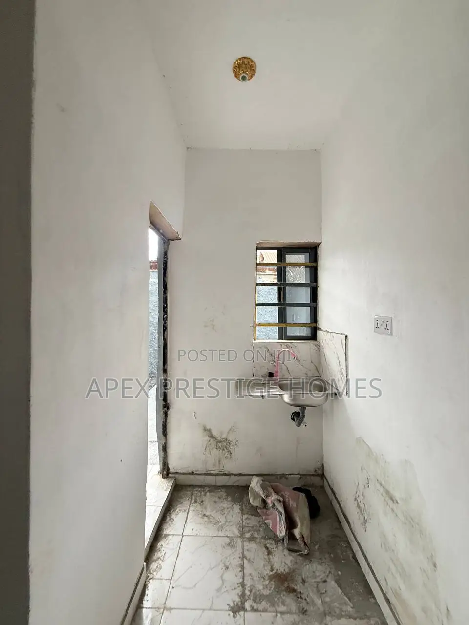 Studio Apartment in Shomolu for rent