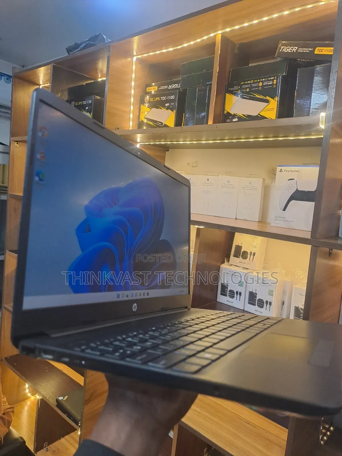 Laptop HP 15-dw1197nia 4GB Intel Pentium HDD 500GB