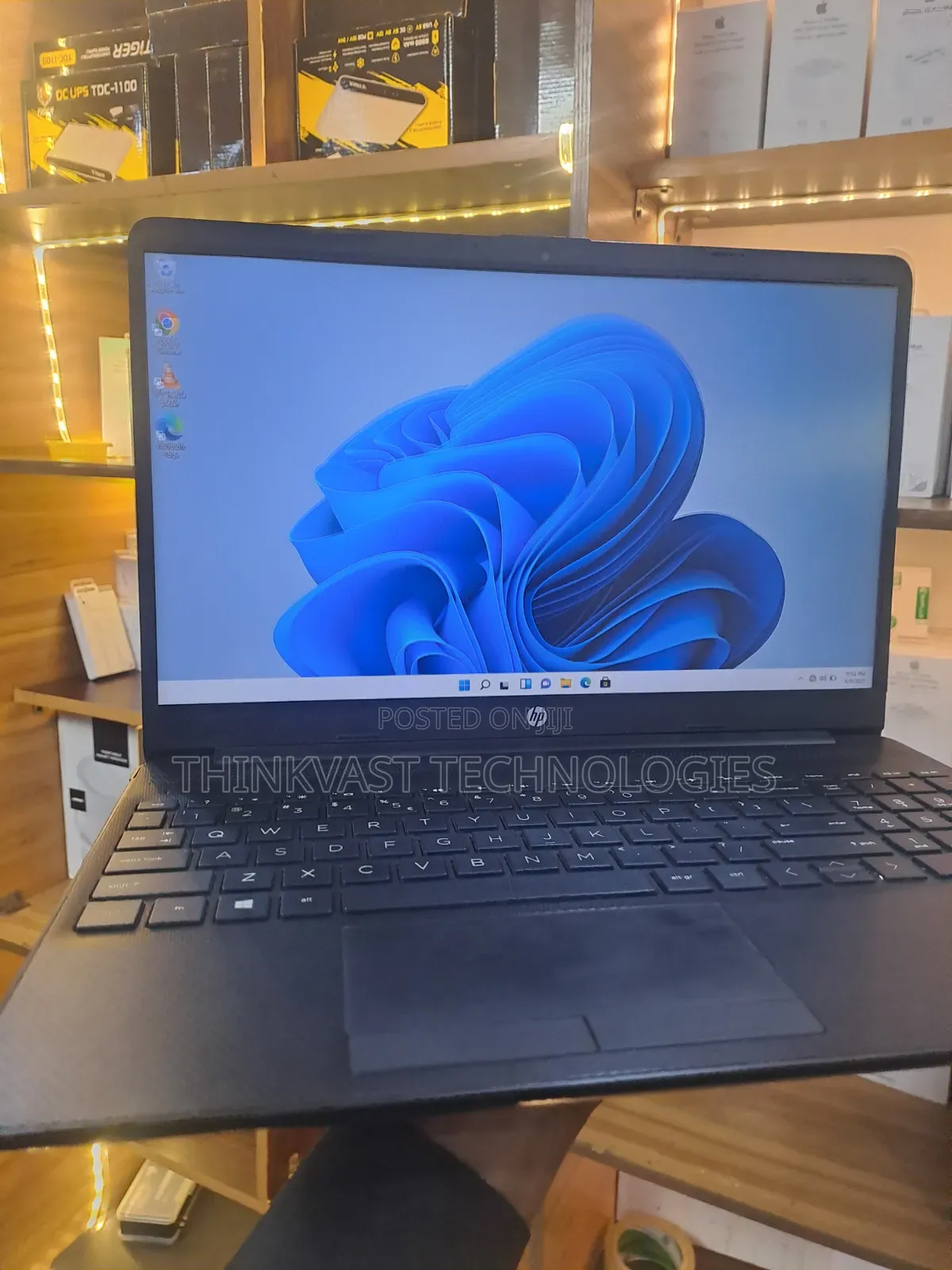 Laptop HP 15-dw1197nia 4GB Intel Pentium HDD 500GB
