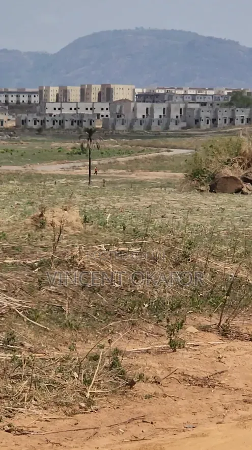 500sqm for 5 Bedroom Detached Duplex