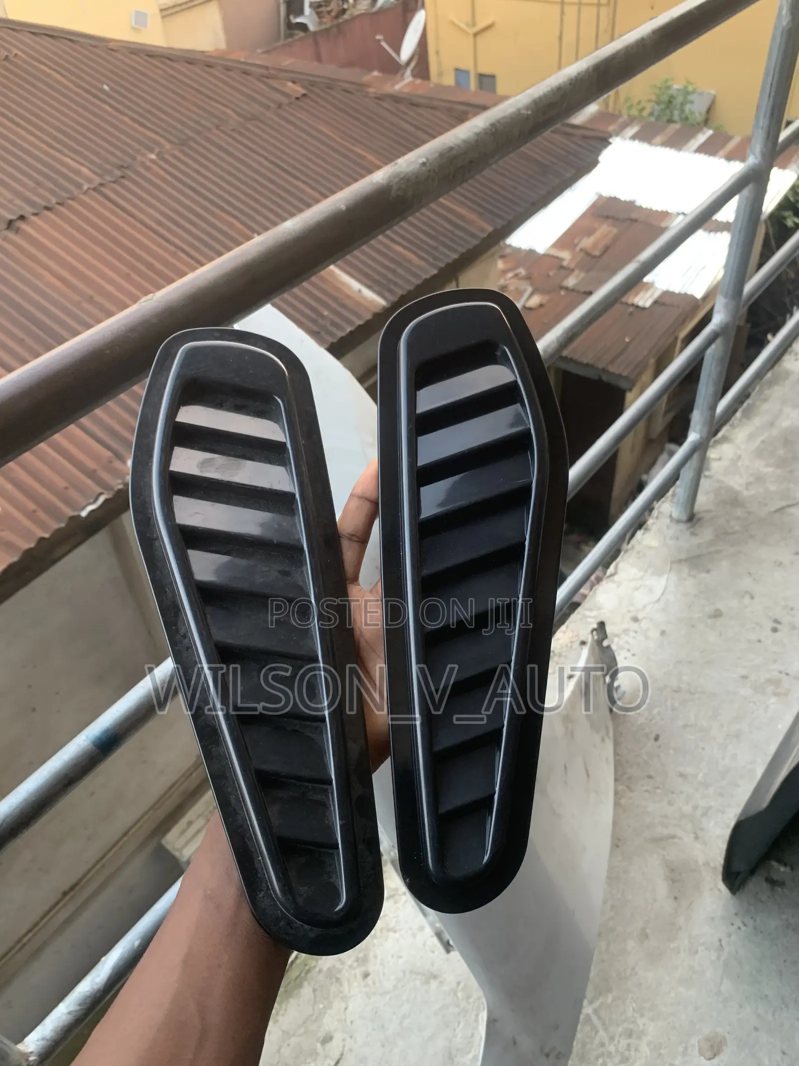 Universal Side Fender Vents