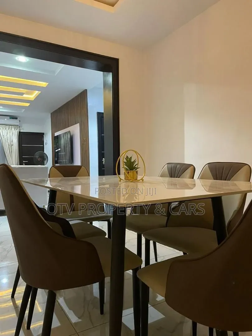 Furnished 14bdrm Block of Flats in Airport Road / Ikeja for sale