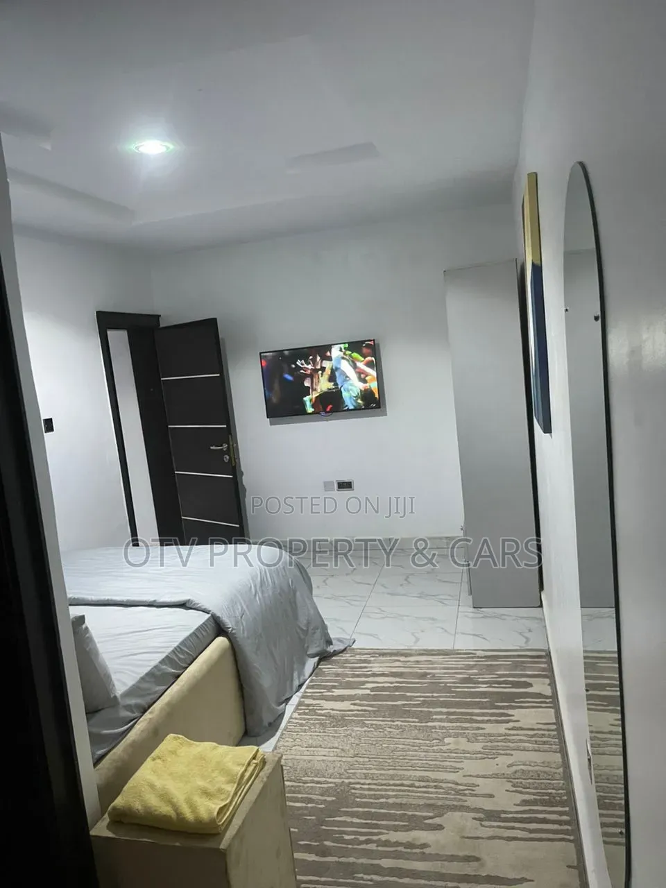 Furnished 14bdrm Block of Flats in Airport Road / Ikeja for sale