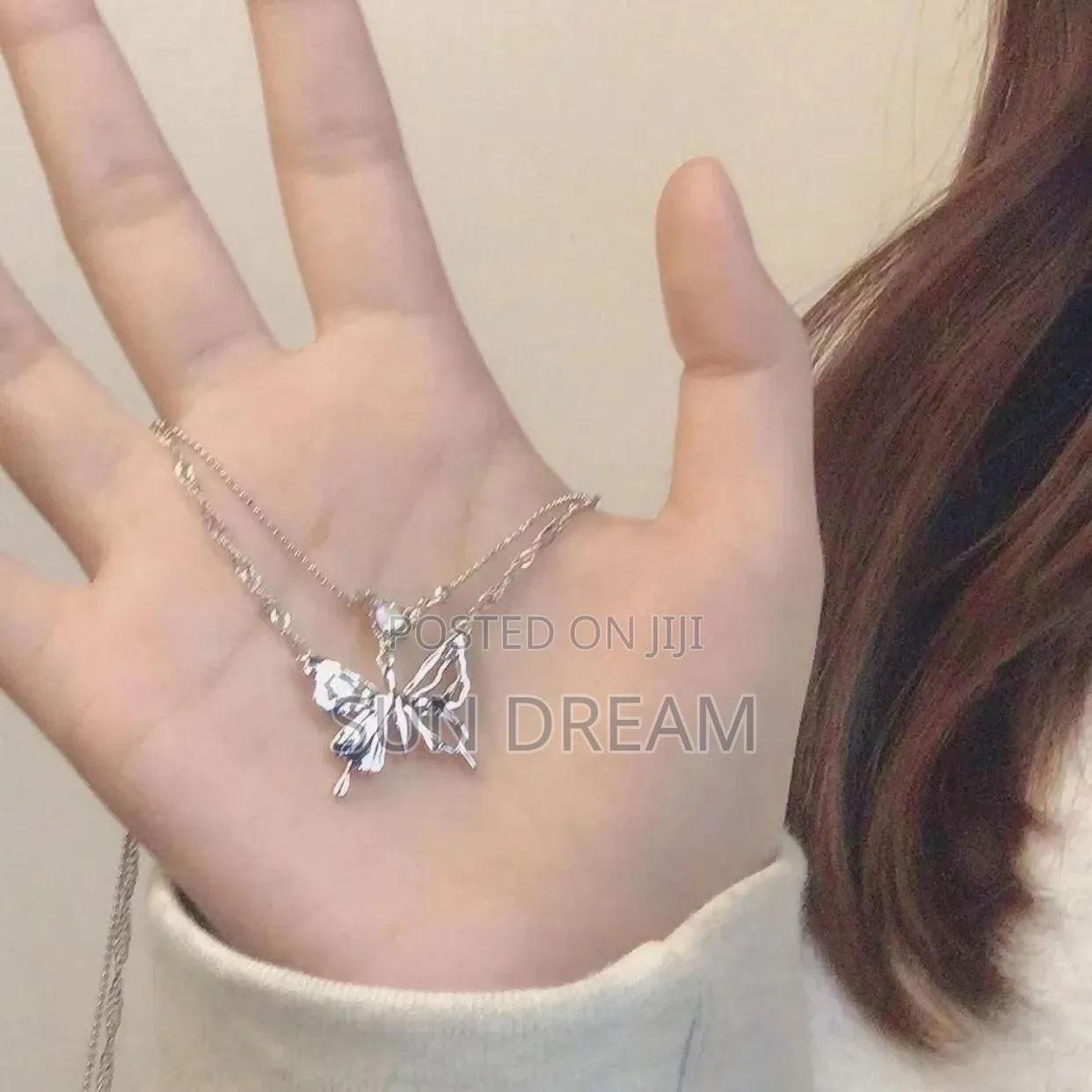 Trendy Sliver Butterfly Women Nacklace