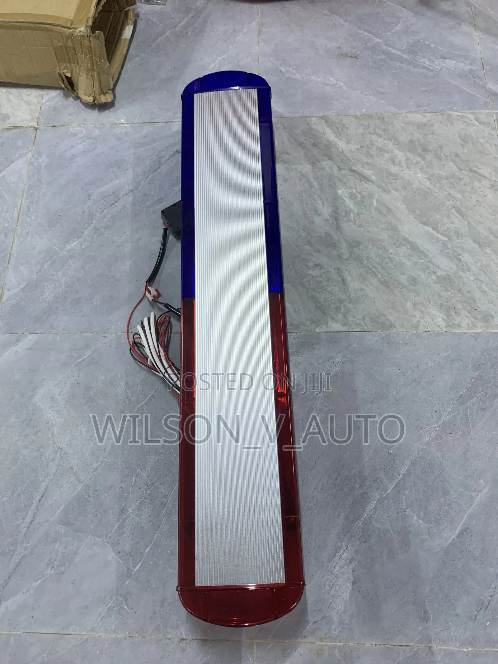 Slim Red Blue Emergency Police LED Light Bar (12V)