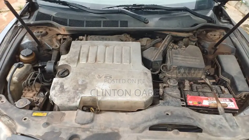 Toyota Camry XLE V6 4dr Sedan (3.5L 6cyl 6AM) 2009 Gray