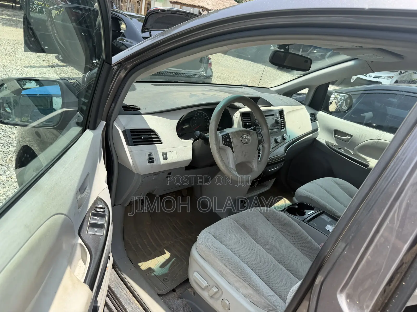 Toyota Sienna 2011 Gray