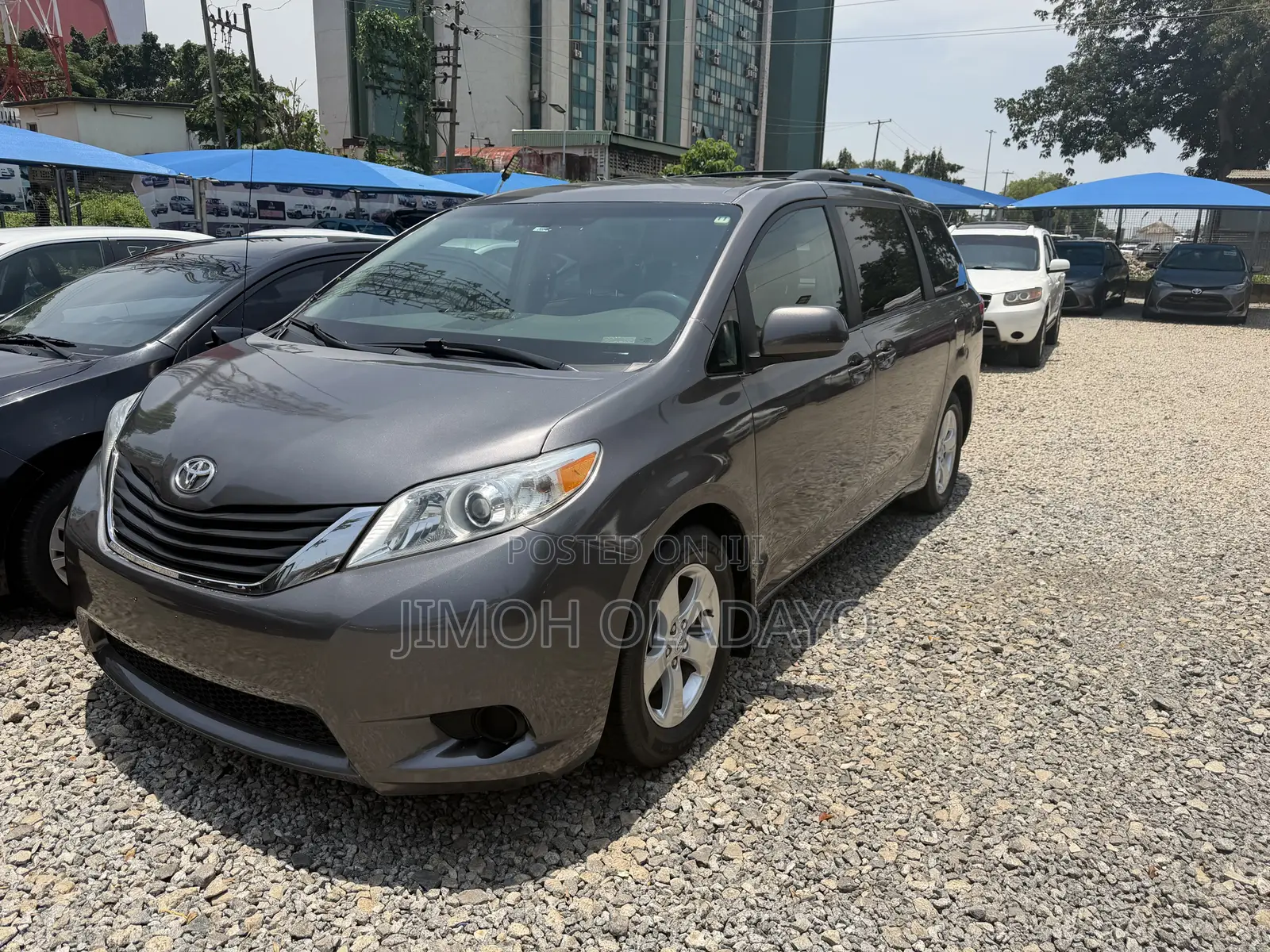 Toyota Sienna 2011 Gray