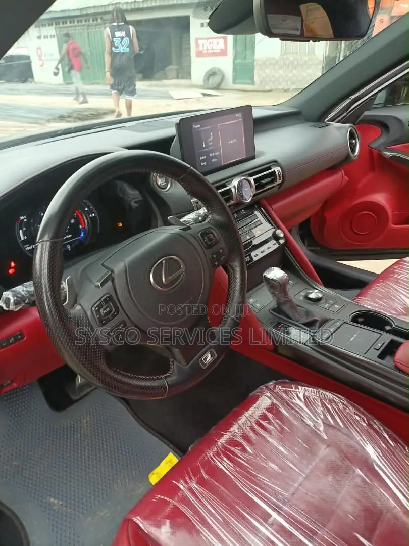 Lexus IS 2021 Gray