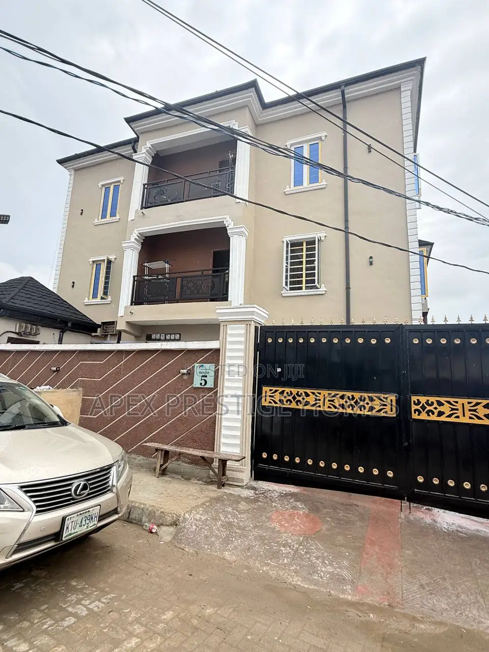 Studio Apartment in Shomolu for rent