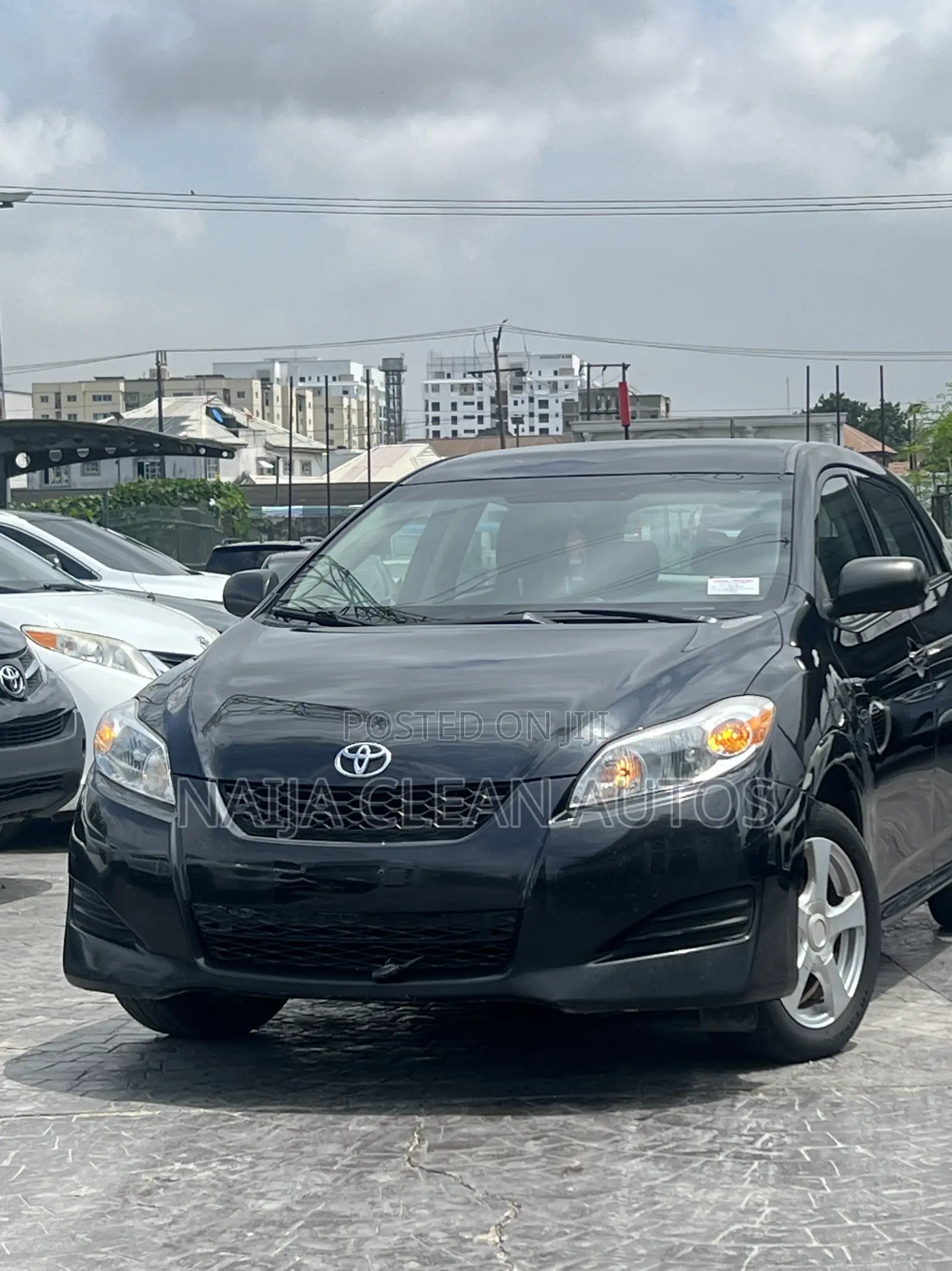 Toyota Matrix Hatchback FWD (1.8L 4cyl 5M) 2009 Black
