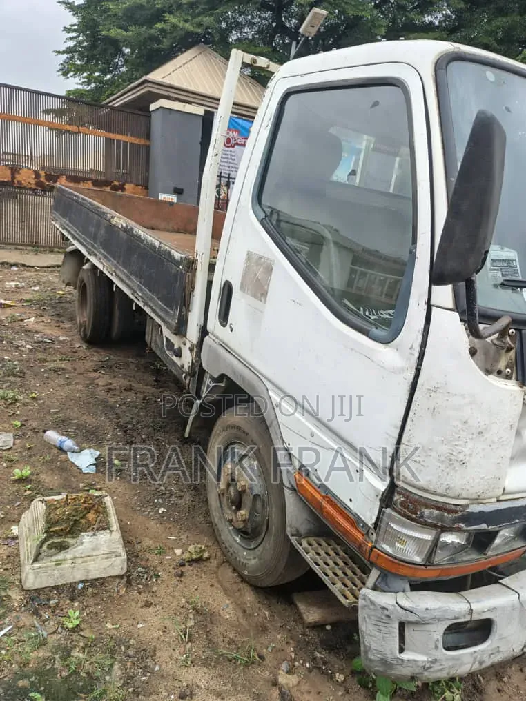 Mitsubishi Canter Truck 2002 Model White
