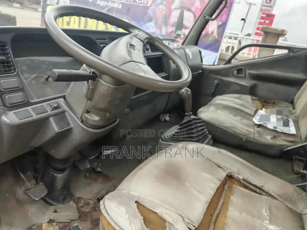 Mitsubishi Canter Truck 2002 Model White