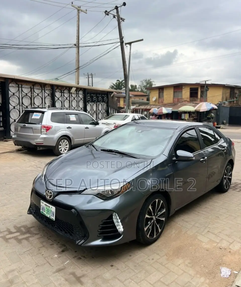 Toyota Corolla SE 4dr Sedan (1.8L 4cyl CVT) 2017 Blue