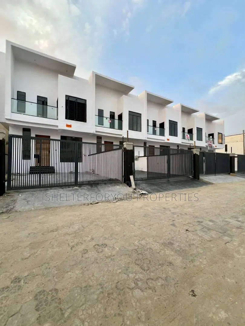 4bdrm House in Ikota for sale