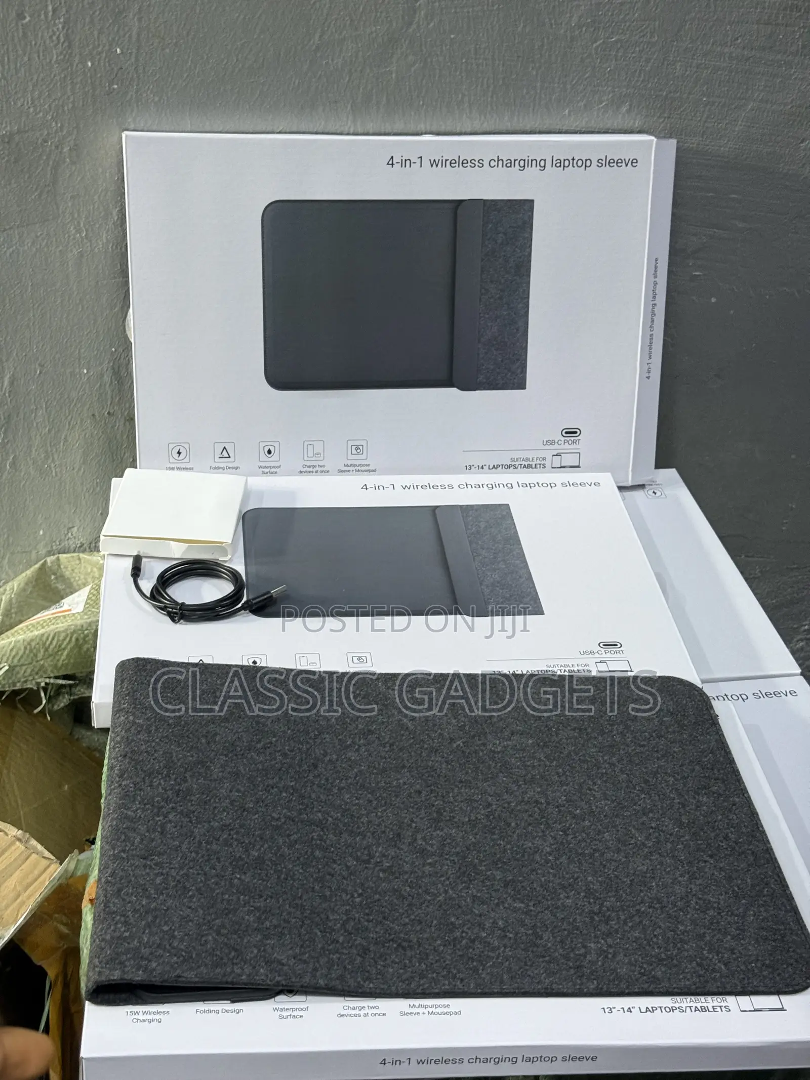 4-in-1 Laptop Sleeve With Wireless Charging for 13/14 Inches Laptop