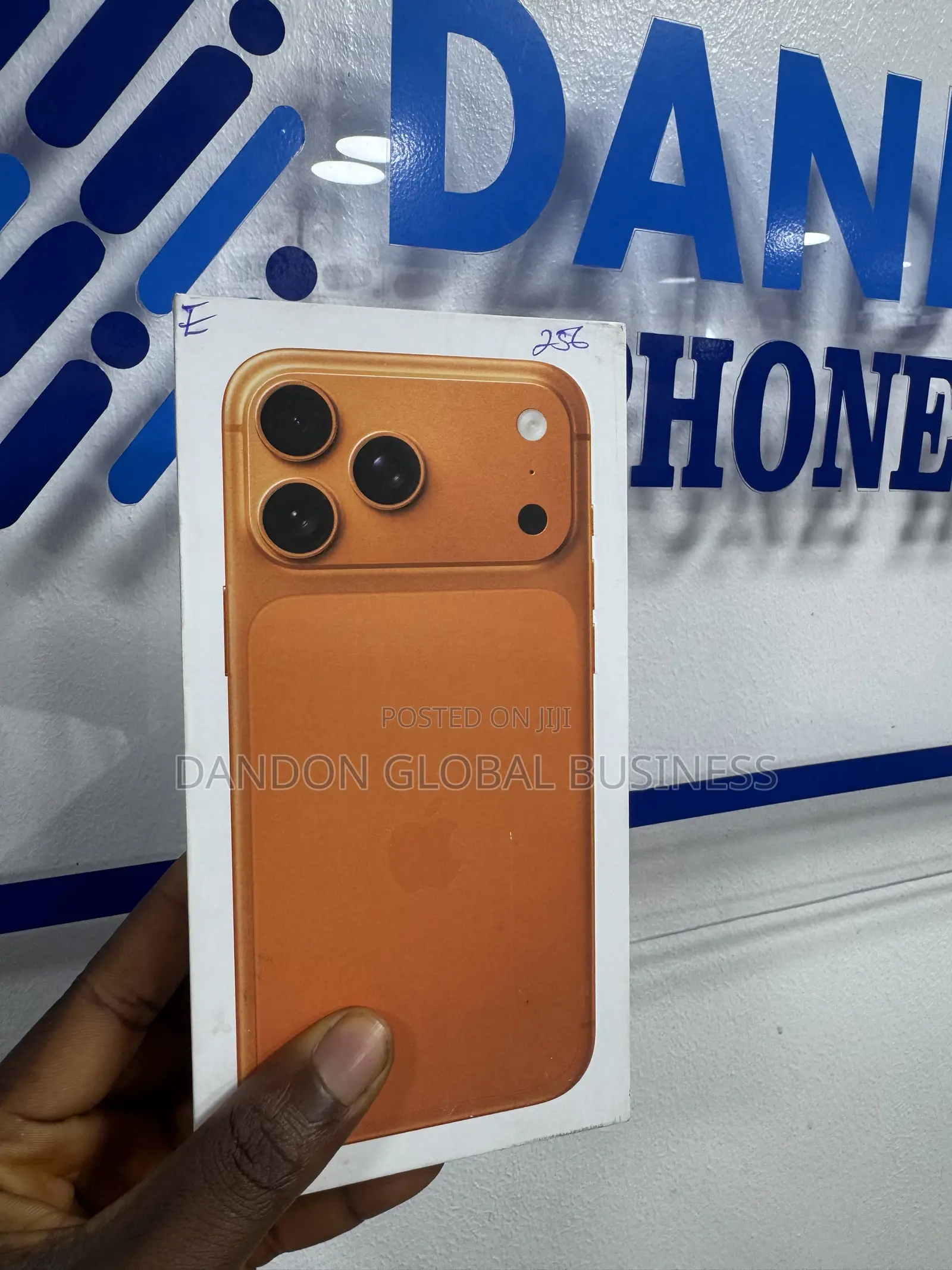 New Apple iPhone 17 Pro Max 256 GB Orange