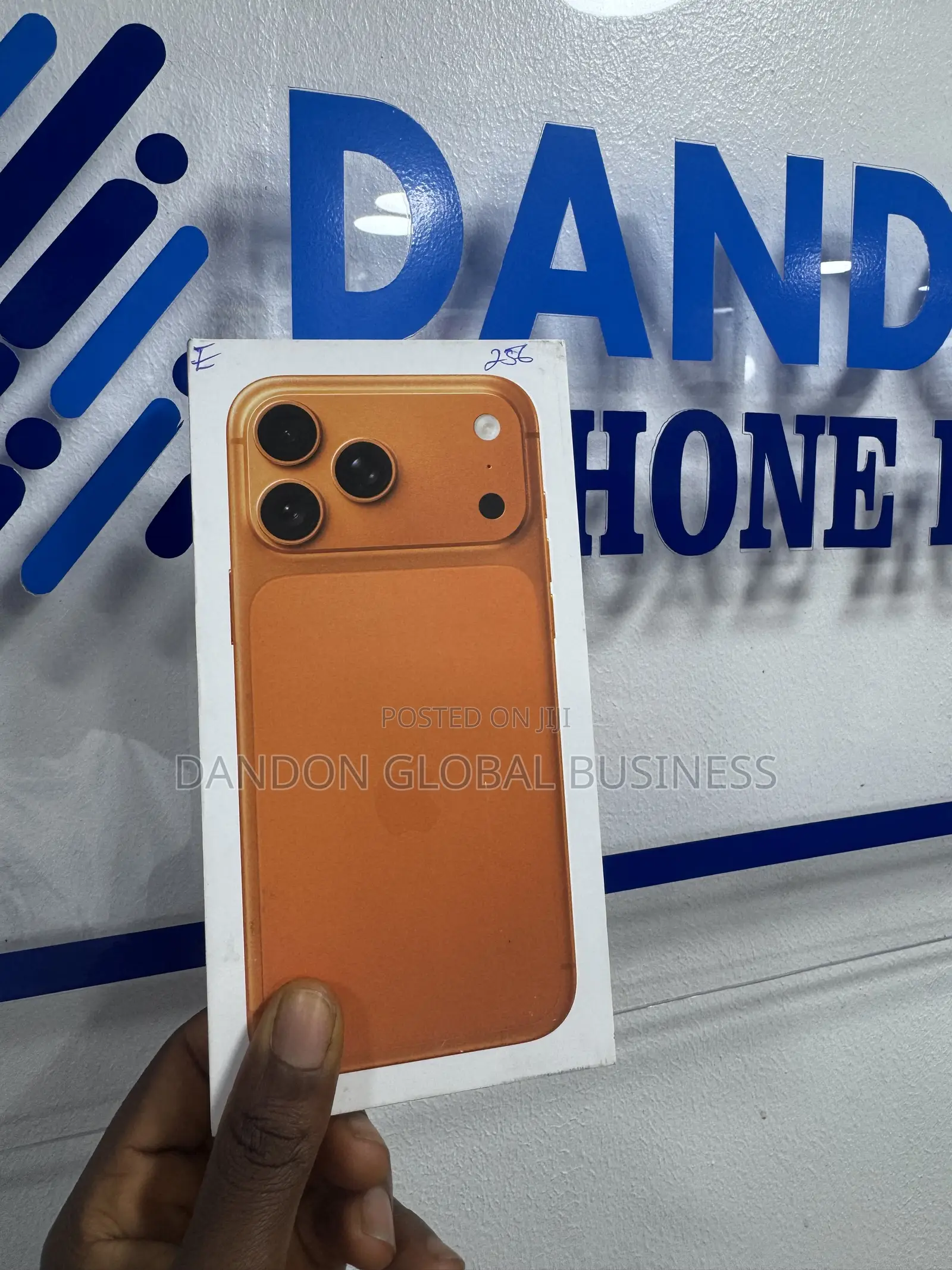 New Apple iPhone 17 Pro Max 256 GB Orange