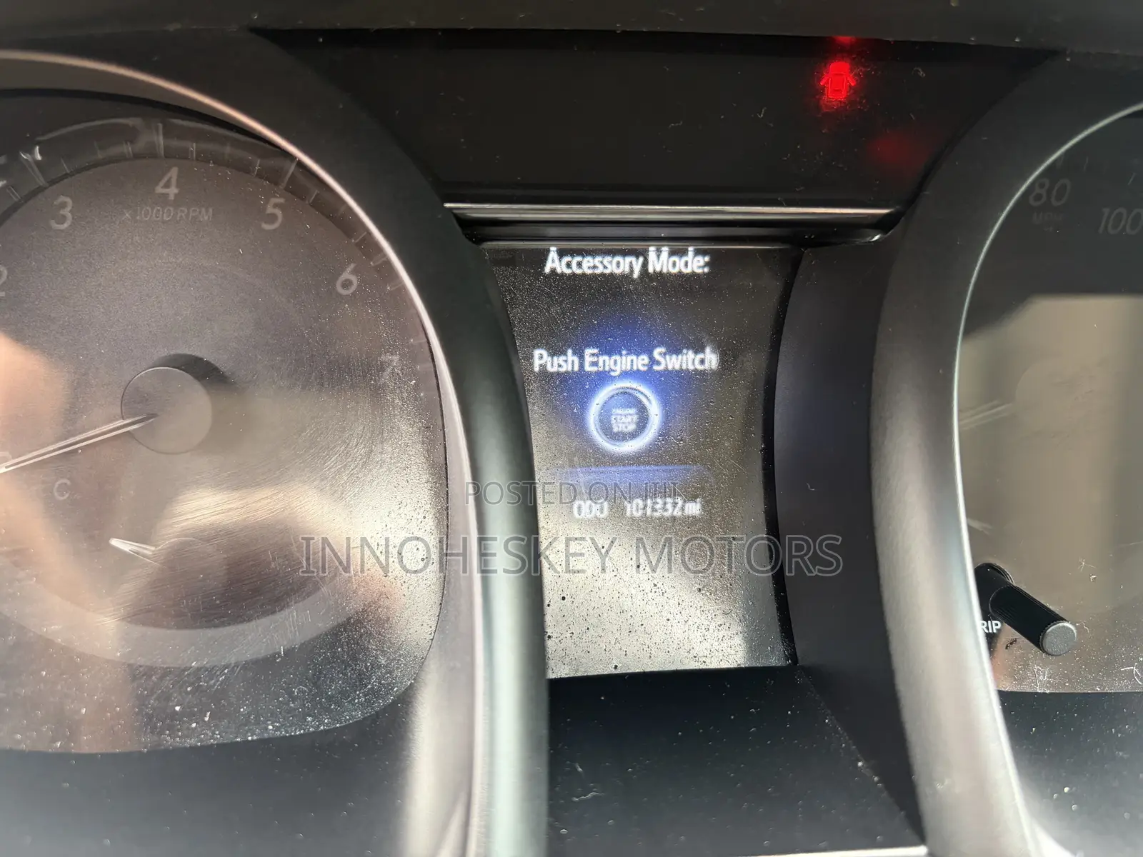 Toyota Avalon Touring (3.5L 6cyl 6A) 2018 White