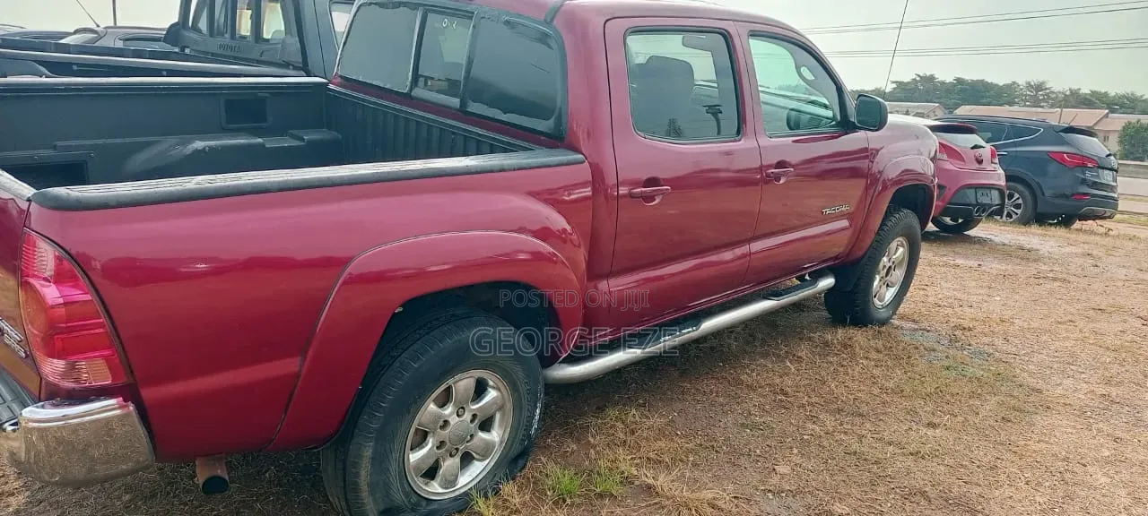 Toyota Tacoma 2007 Red
