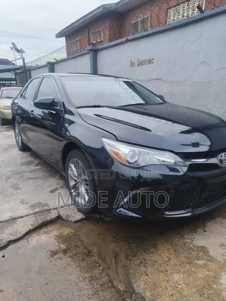 Toyota Camry SE 4dr Sedan (2.5L 4cyl 6A) 2017 Black