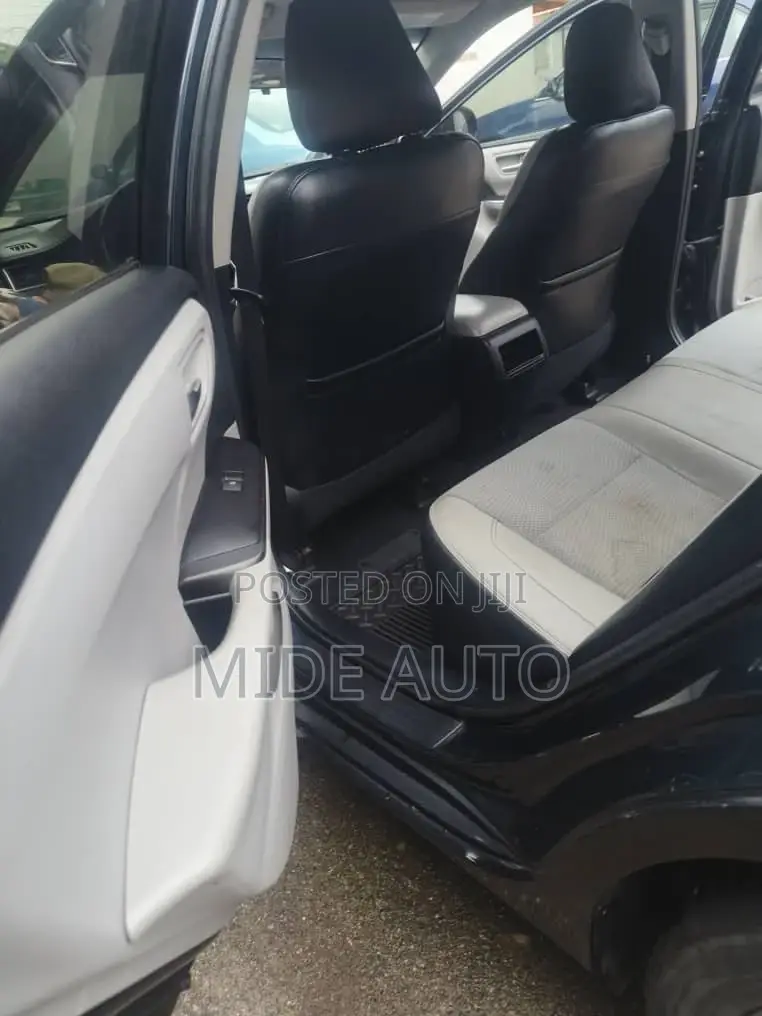 Toyota Camry SE 4dr Sedan (2.5L 4cyl 6A) 2017 Black
