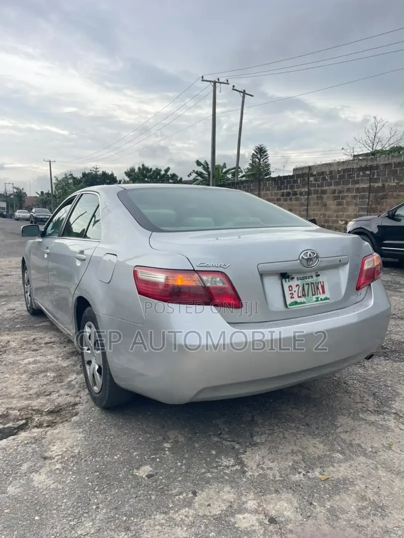 Toyota Camry LE 4dr Sedan (2.4L 4cyl 5A) 2007 Silver