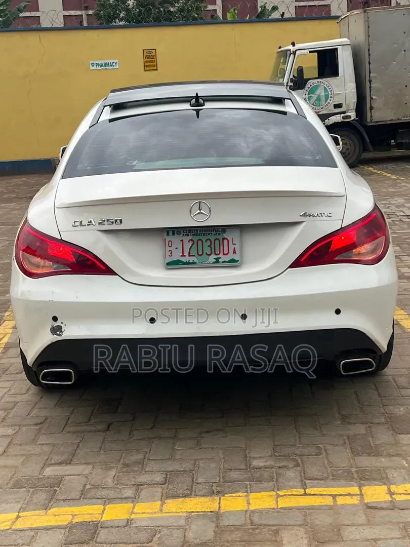 Mercedes-Benz GLA 250 2016 White