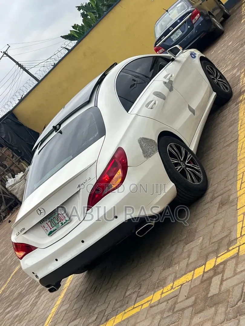 Mercedes-Benz GLA 250 2016 White