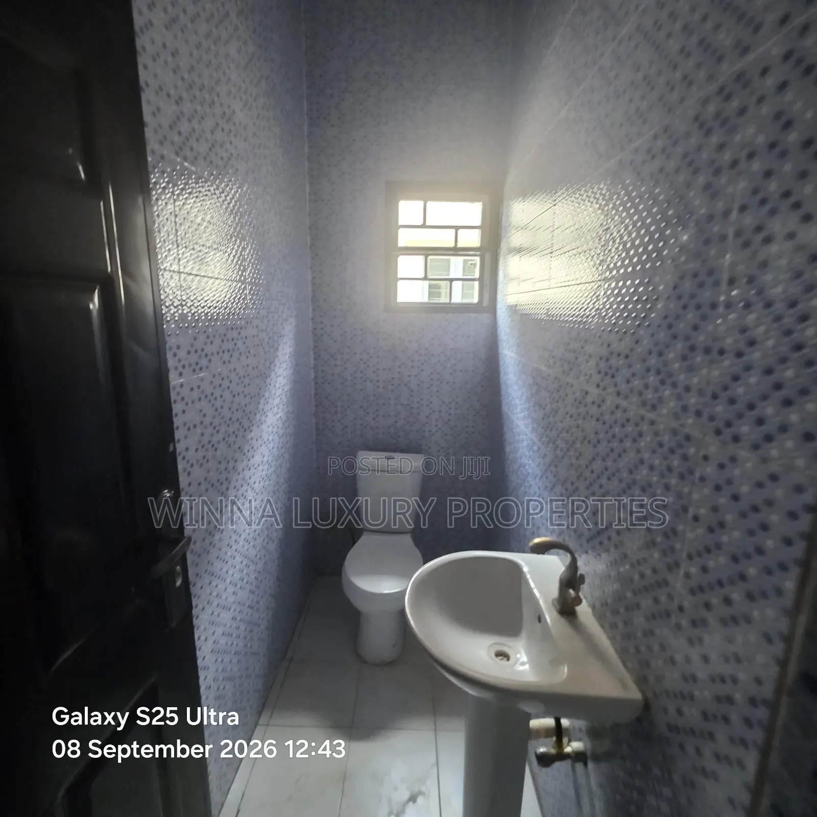 3bdrm Apartment in Biltmore Estate, Lugbe District for rent