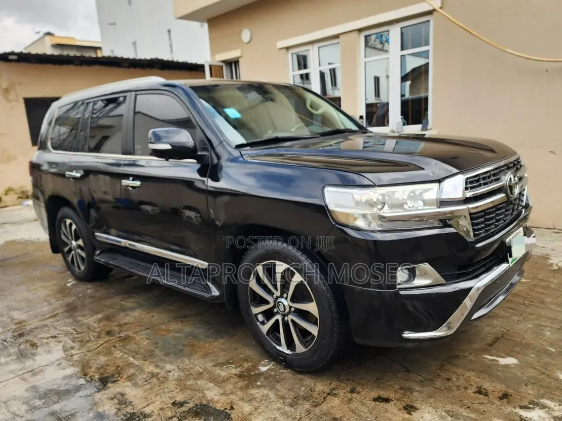 Toyota Land Cruiser 4.0 V6 GXR 2020 Black