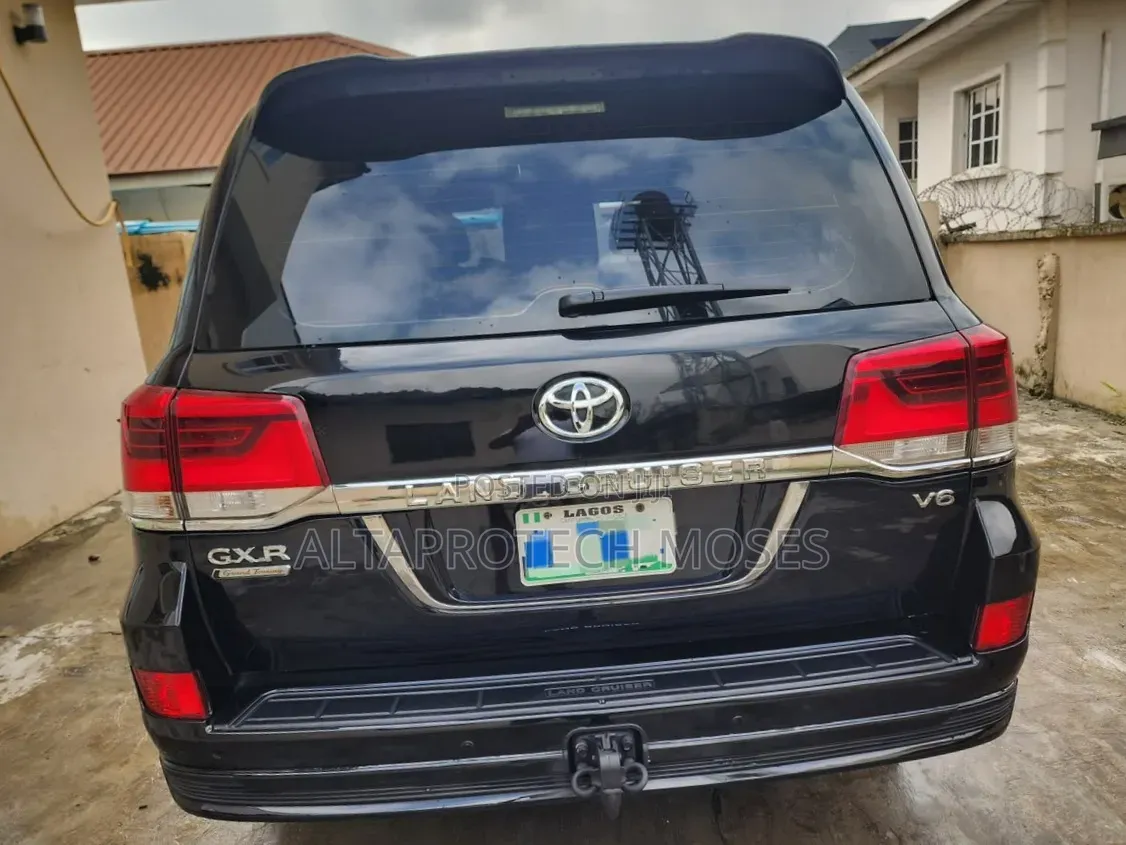 Toyota Land Cruiser 4.0 V6 GXR 2020 Black