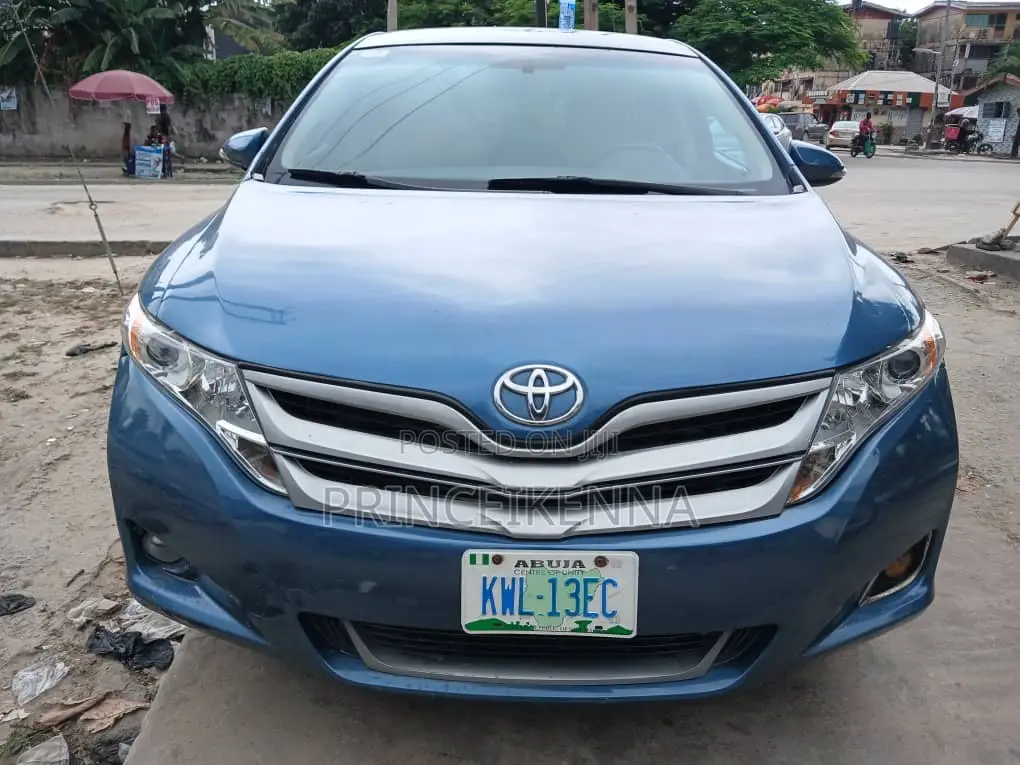 Toyota Venza 2010 Blue