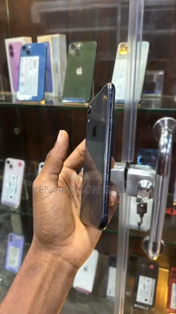 Apple iPhone XR 64 GB Black