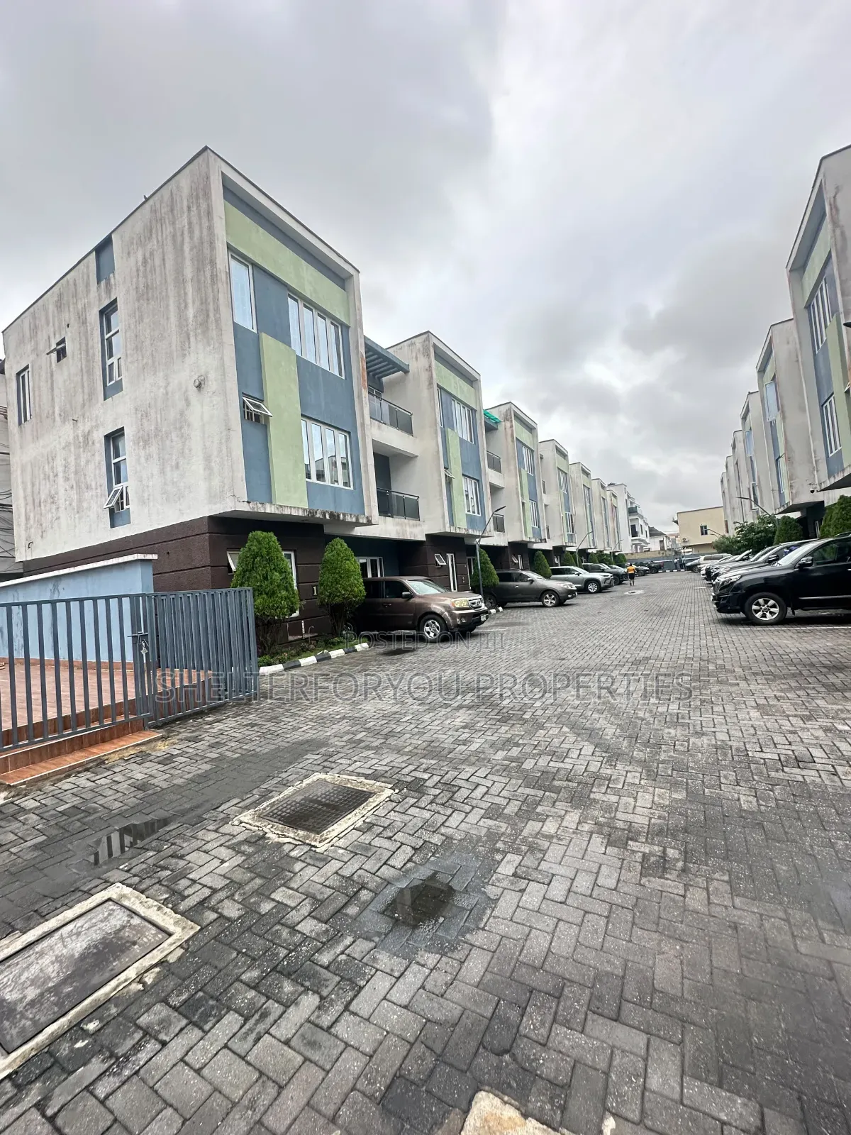 5bdrm Duplex in Ikate for rent