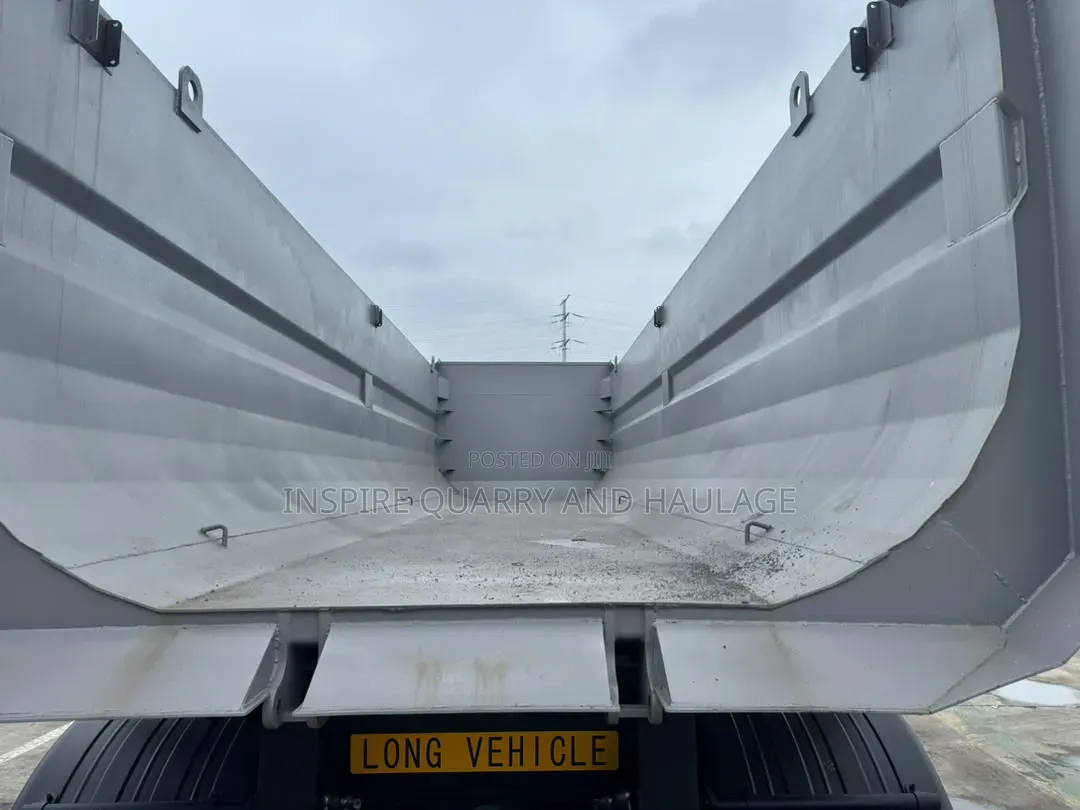 12 Ton Tipper of 1/2" Granite for Concrete Work– Wholesale Rates