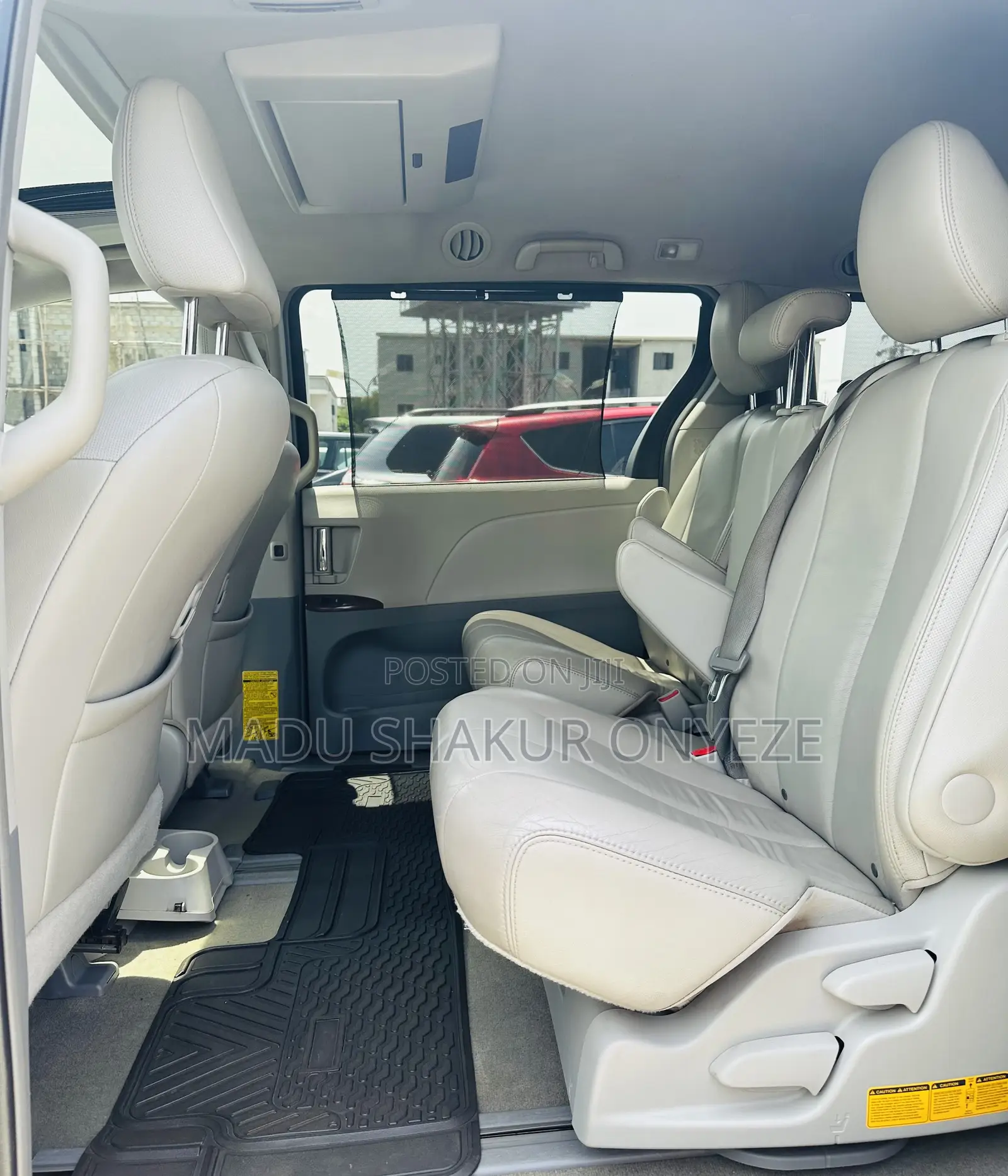 Toyota Sienna XLE FWD 8-Passenger 2013 Black