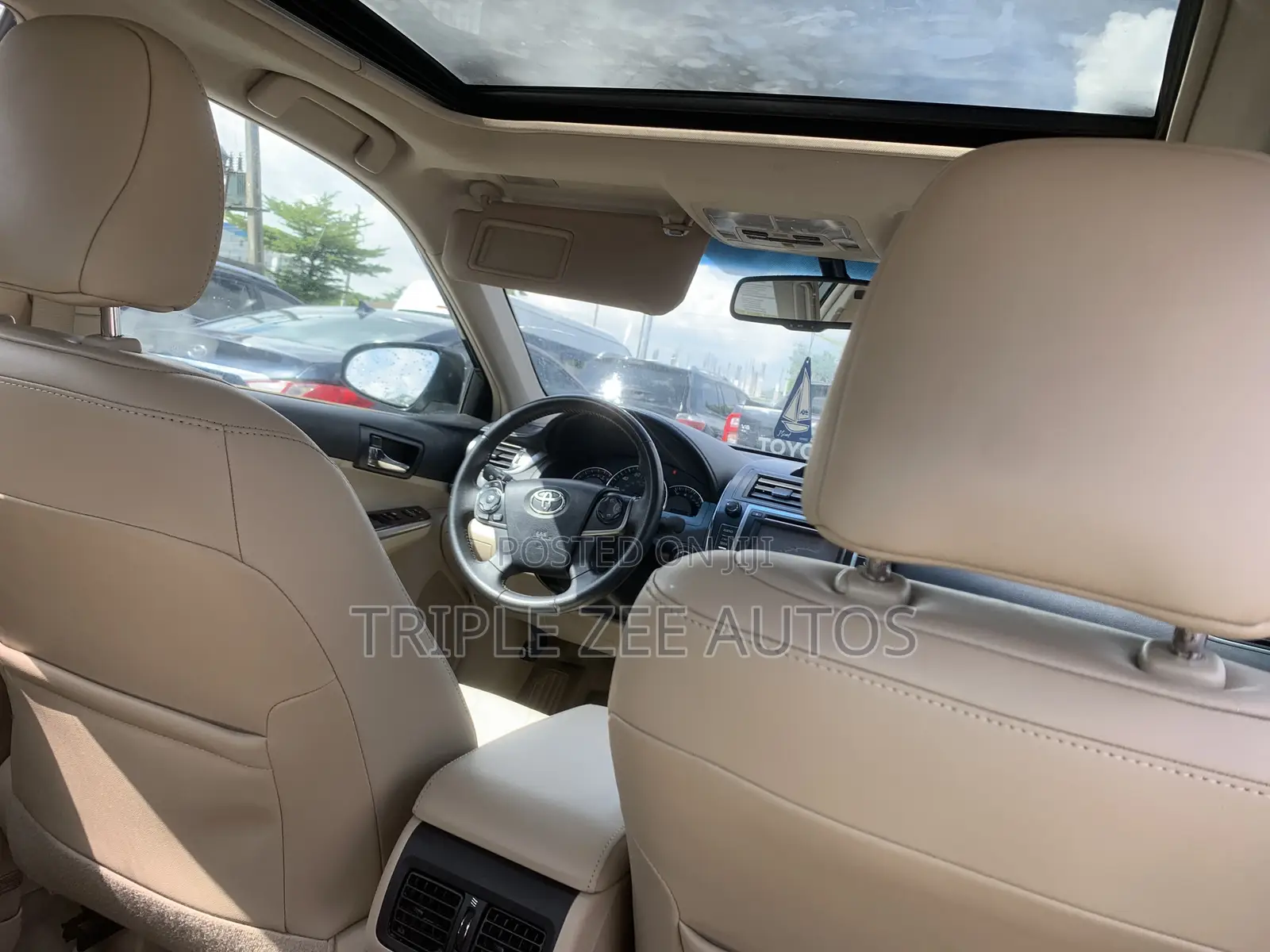 Toyota Camry 2014
