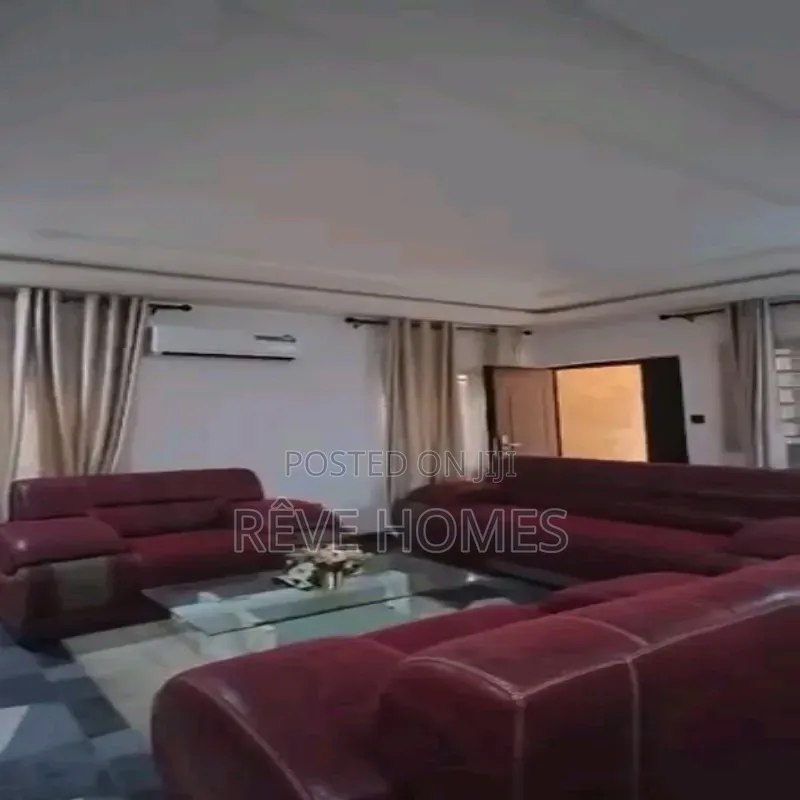 3bdrm Block of Flats in Ifako-Gbagada for rent