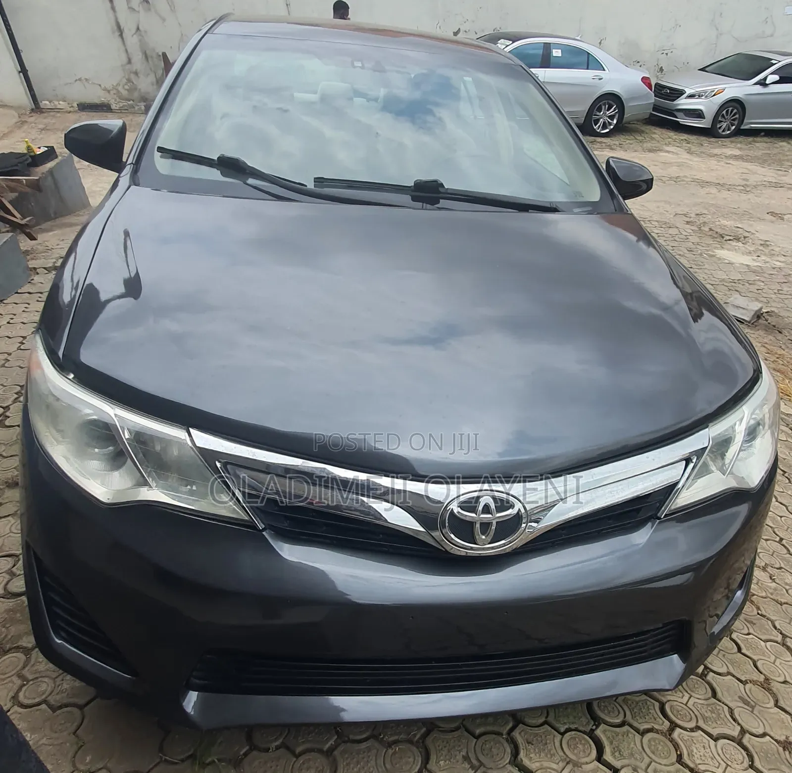 Toyota Camry SE 4dr Sedan (2.5L 4cyl 6A) 2012 Gray