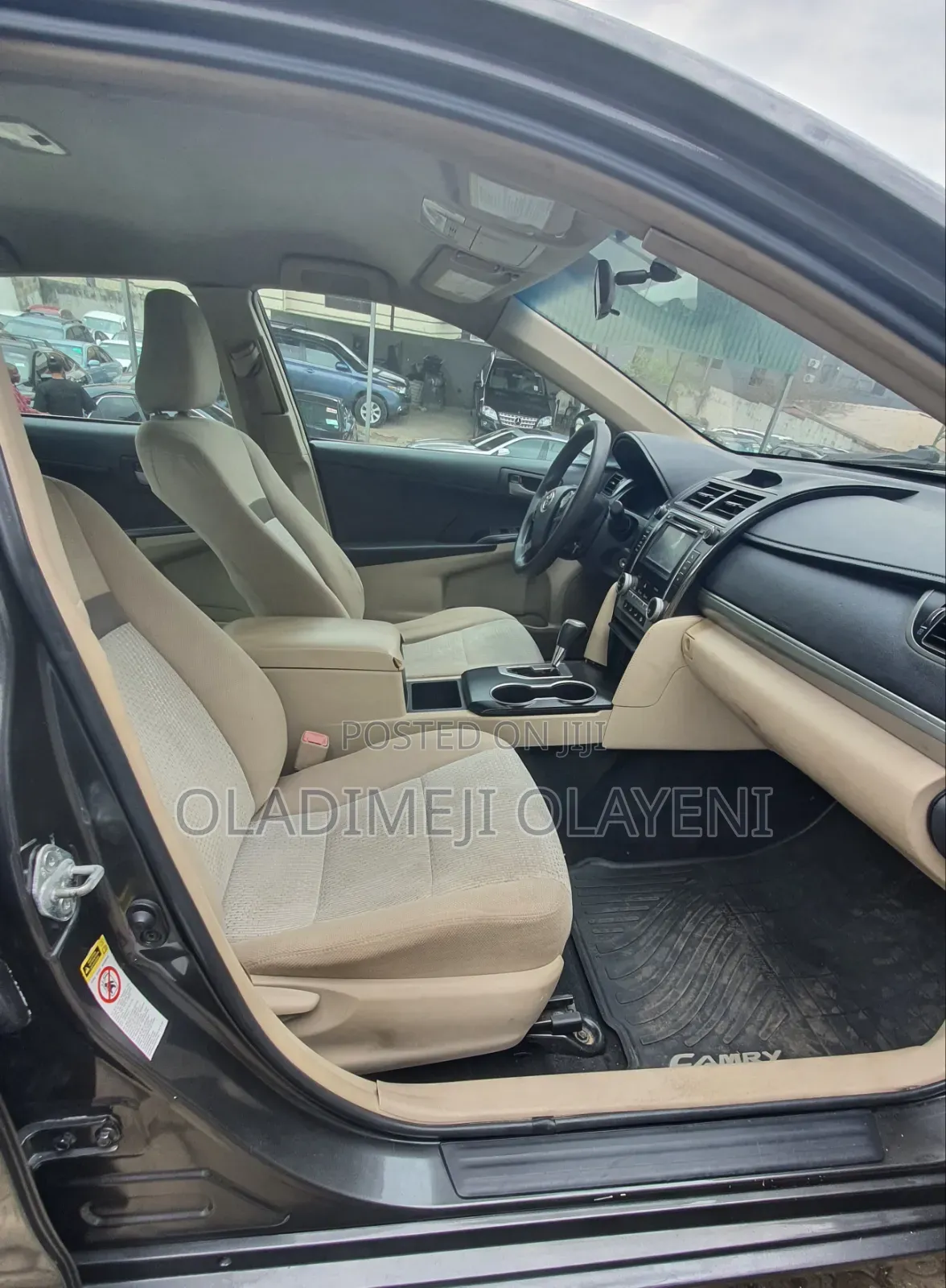 Toyota Camry SE 4dr Sedan (2.5L 4cyl 6A) 2012 Gray