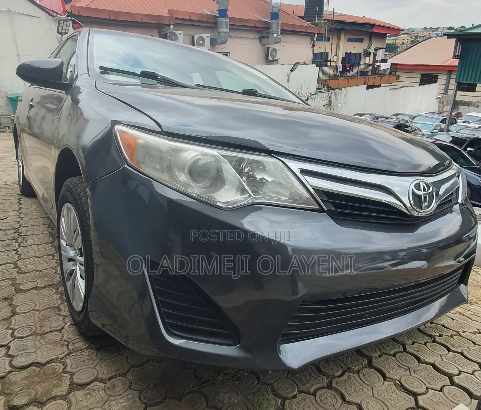 Toyota Camry SE 4dr Sedan (2.5L 4cyl 6A) 2012 Gray