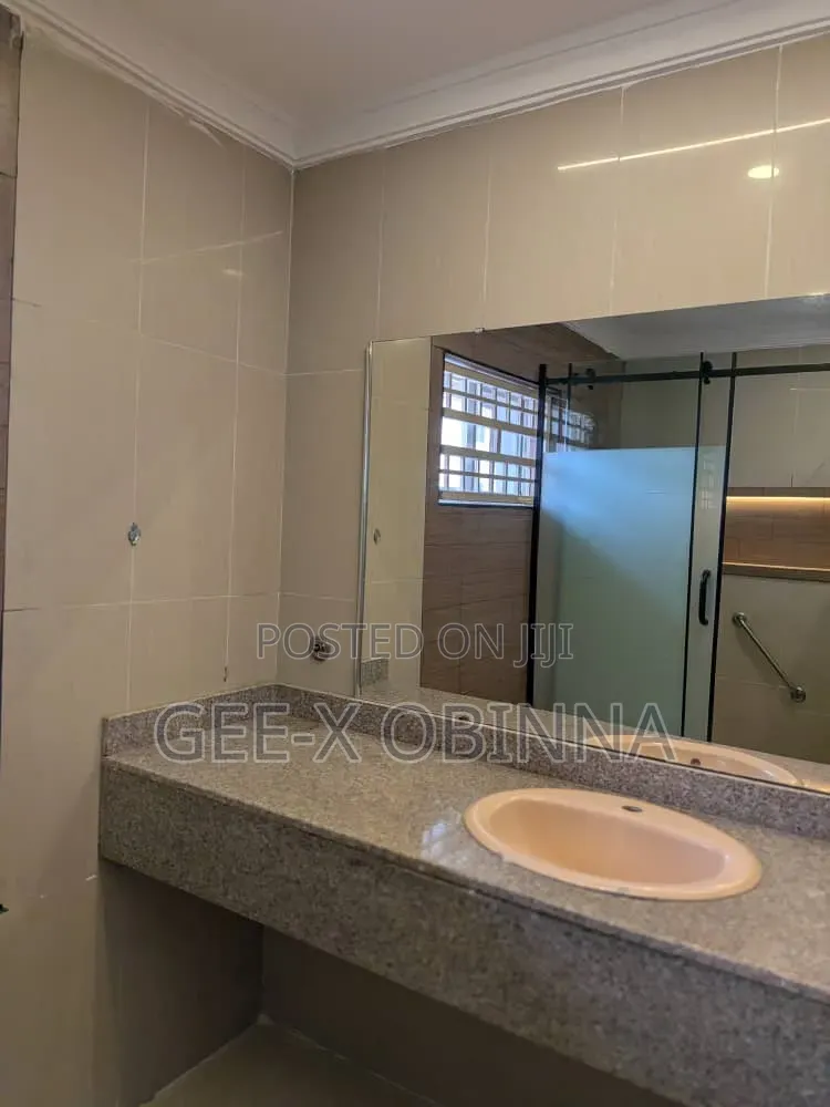 3bdrm Townhouse / Terrace in Wuye for rent