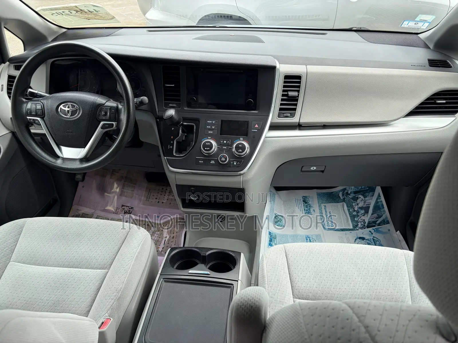 Toyota Sienna LE 8-Passenger 4dr Minivan (3.5L 6cyl 6A) 2015 Blue