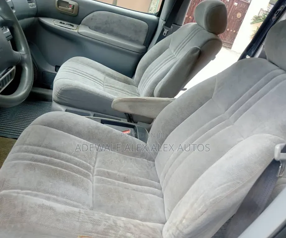 Toyota Sienna 2001 Blue
