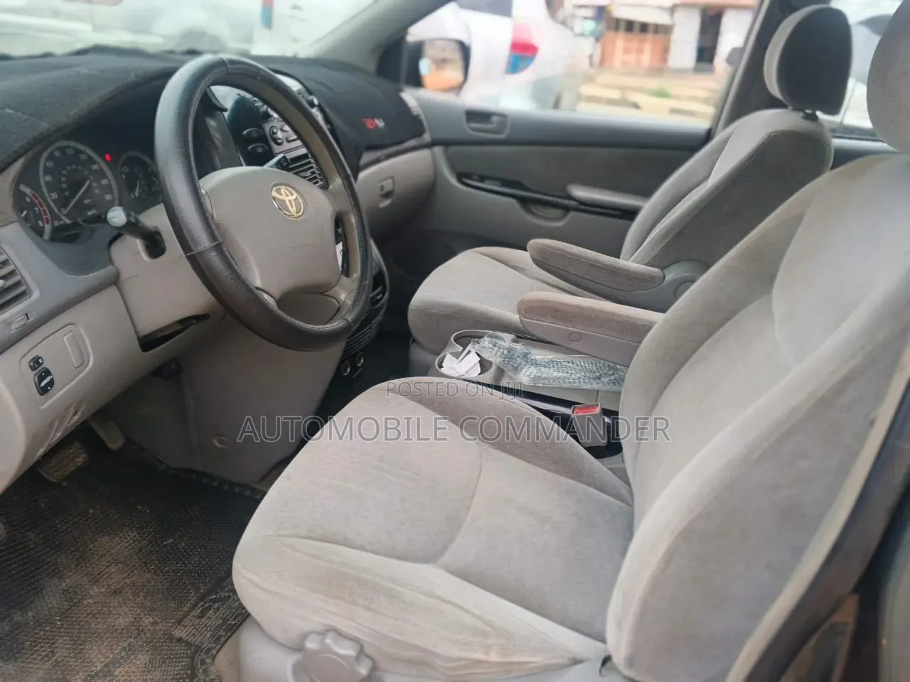 Toyota Sienna 2004 Green
