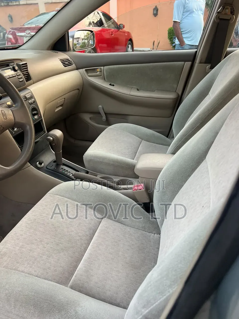 Toyota Corolla LE 2004 Gray