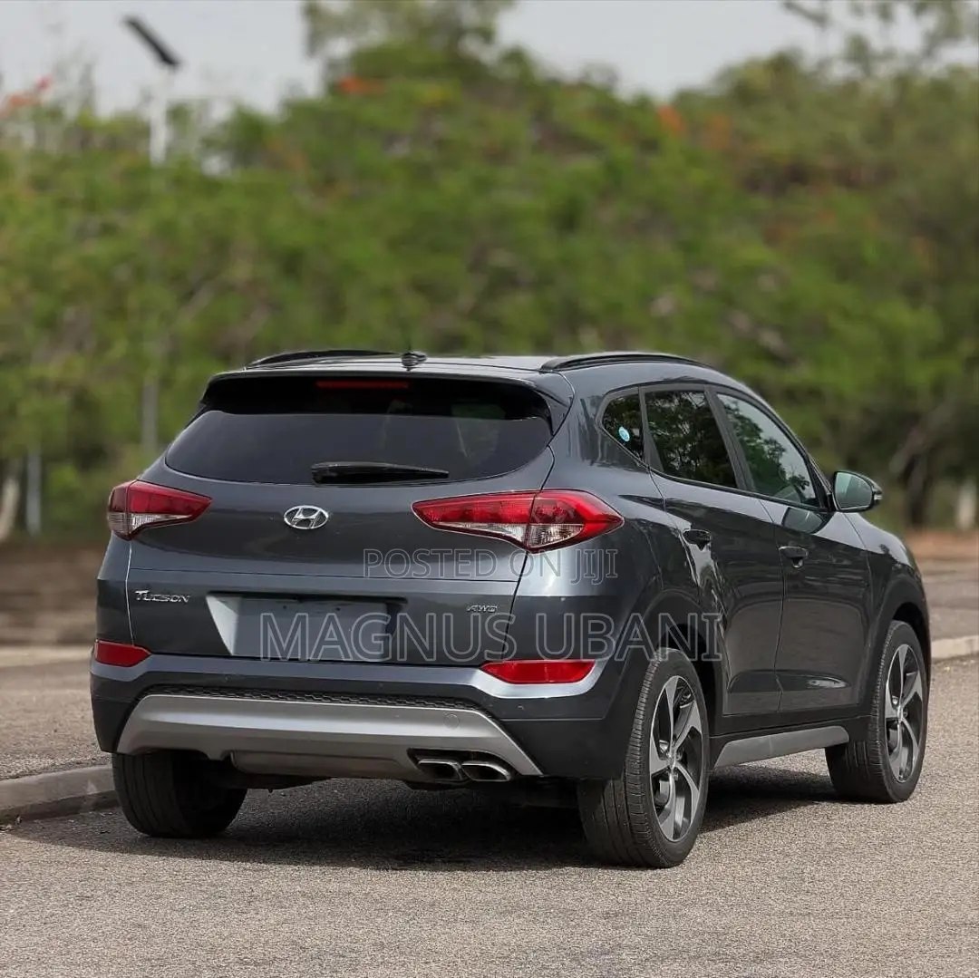 Hyundai Tucson Limited AWD 2017 Gray